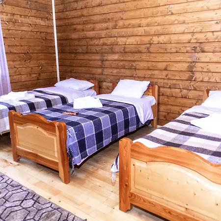 Wood House Hotel Pilipets