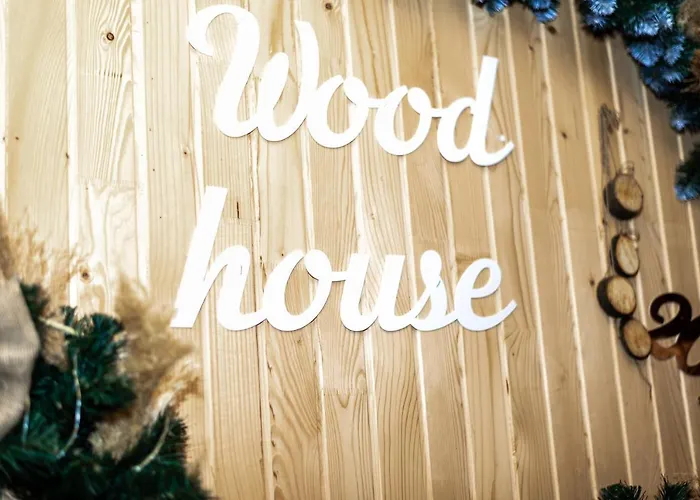 Otel Wood House Pilipets