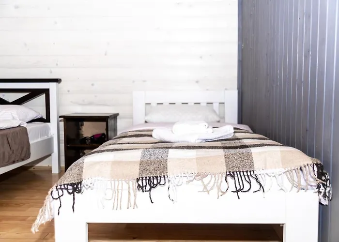 Otel Wood House *